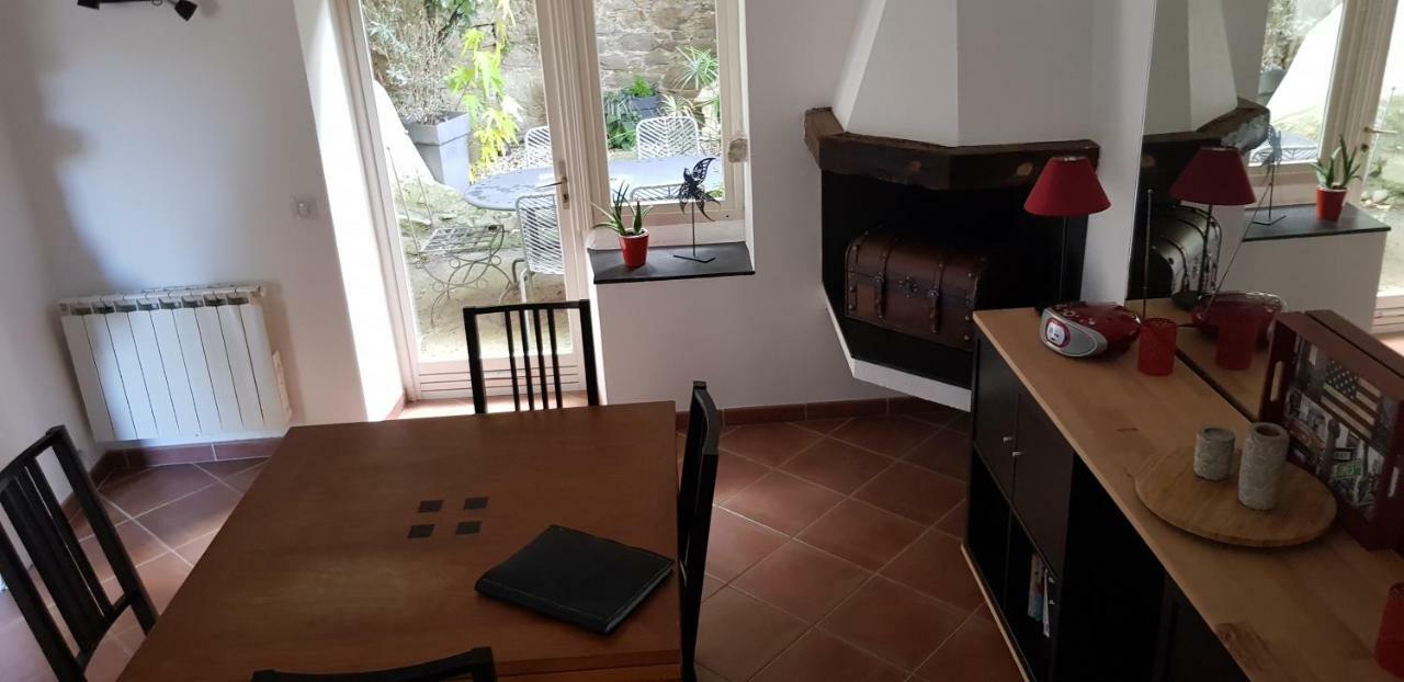 Les Chemins De La Cite Chambre Ou Appartement Carcassonne Bagian luar foto
